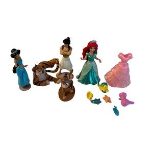Disney Toy Lot- Aladdin and Little Mermaid